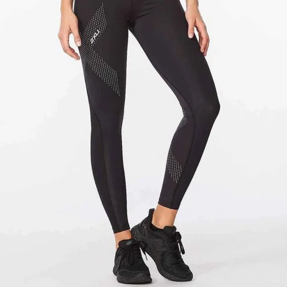 2XU Mid-Rise Compression Tights - Black & Dotted Reflective Logo - Size Medium - Picture 4 of 9